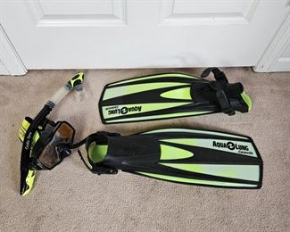 Snorkeling Equip. Italy Aqua Lung Caravelle Technisub Swim Fins in Size S (Adjustable) Plus Mask & Snorkel