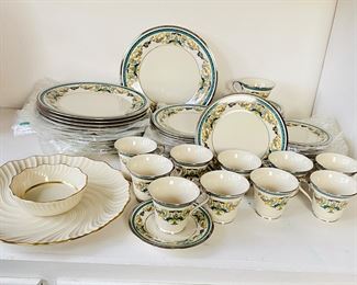 Lenox Fine China “Fair Lady” Dining Set Complete Set for 12- Like New