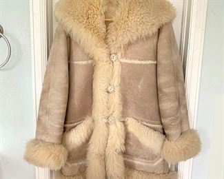 Amazing Vintage Overland Sheepskin Jacket -Buttons w/ 4 Elk Antler Buttons.  Women's Size S/M
