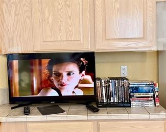 2020 Samsung 32” Smart Tv Bundle