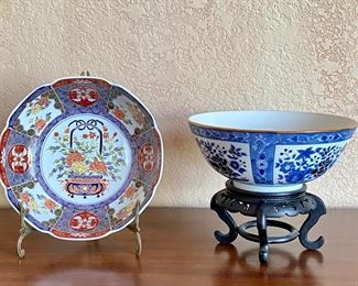 Japanese Bowls- Blue & White Gump, Traditional Toyo Ko Imari w/ Floral Basket