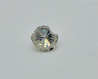Round Cut Diamond Gemstone