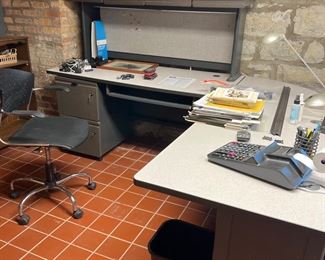 Bush Industries office furniture ….. gentle used interchangeable…. very well made 