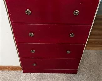 Chest of drawers