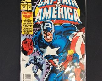 Marvel: Captain America No. 425 Newsstand Edition. Key Issue First Appearance of Mike Farrell as Super Patriot