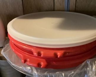 Tupperware 