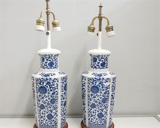 Large 2-Bulb White w/Blue Flowers Ceramic Lamps (Set of 2) 