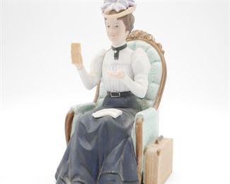 Avon Albee Award Porcelain Figurines (Set of 5) 