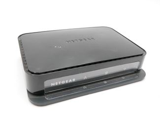 Netgear XAV1004 Powerline AV Adaptor w/Ethernet Switch 