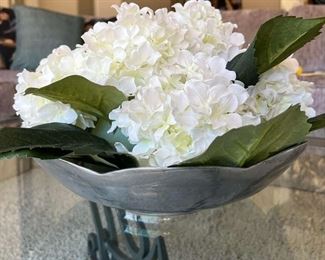 Flower Table Decor In Metal Base