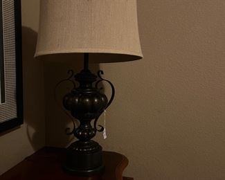 2 matching lamps