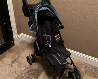 Umbrella stroller