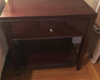 Night Table (set of 2)