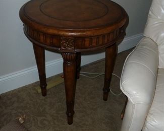 round side table