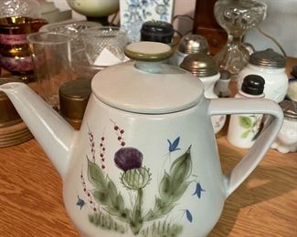 Buchan Portobello made in Scotland thistle teapot