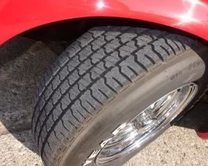 CLOSE UP VIEW OF CRAIGER CHROME WHEELS ON VINTAGE 1966 MUSTANG IN EXCELLENT CONDITION AND STARTS SECOND PHASE ON JUNE 22 THRU JUNE 25, 2023. 