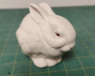 RC9090 Vintage White Porcelain Cybis Mr Snowball Bunny with Red Eyes https://www.ebay.com/str/agesagoestatesales