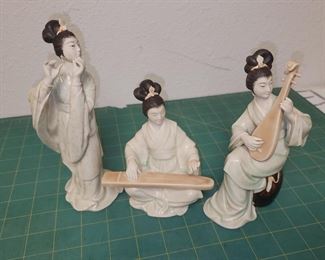 RC9116 Lot 3 Vintage Porcelain Chinese Geisha Girls Playing Musical Instruments https://www.ebay.com/str/agesagoestatesales