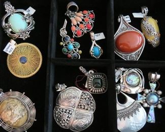 Large Collection of 925 Sterling Silver Pendants marked, Thailand, Indonesia, Israel, Mexico