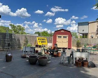 Variety of garden items