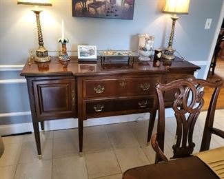 Federal mahogany side board