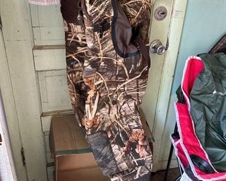 Cabela's  Hunting Waders (new in box)