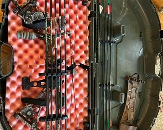 Mathews Compound Bow 70/28.5