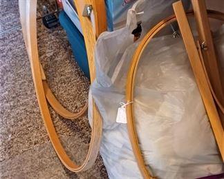 Quilt lap hoops, and one stand hoop