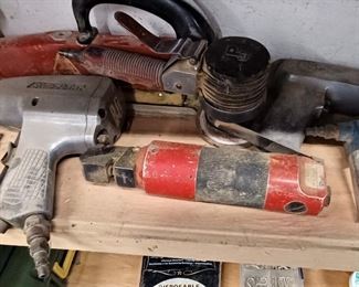 Pneumatic tools