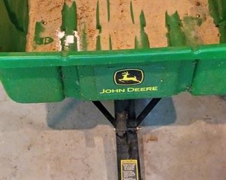John Deere Poly cart