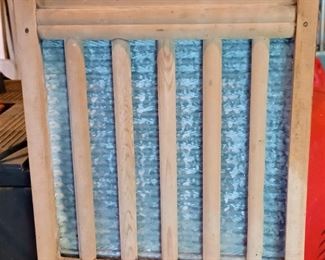 Great graphics on this National Washboard