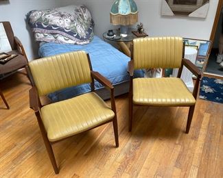 MCM chair set