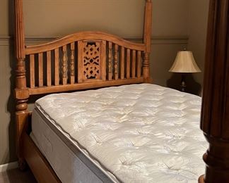 4-Poster Bed, Queen Mattress/BS