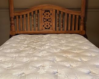 4-Poster Bed, Queen Mattress/BS