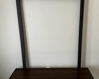 Entry bench with storage