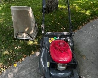 Honda HRX 217 lawn mower