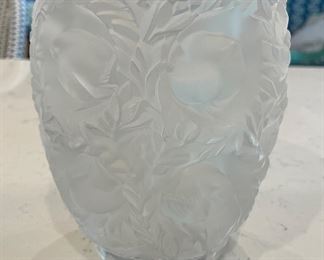 Lalique Bagatelle "Love Birds" Vase. Measures 4.5" D x 6.5" H. Photo 1 of 2.