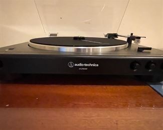 Audio-Technica Turn Table. Photo 1 of 2.