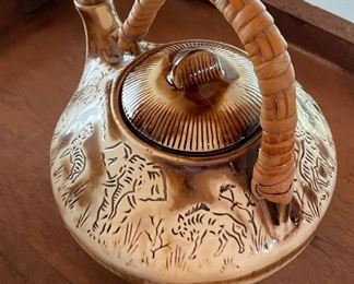 Mid-Century Crescent Ware Kruger National Park Coffee, Tea, Sugar & Creamer Set. Photo 4 of 4.