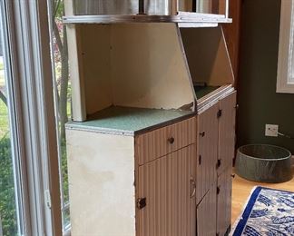 Vintage Mid-Century Modern Cupboard / Display Cabinet with Original Curved Glass. Photo 3 of 4.