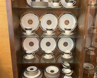 Royal Doulton "Carlyle" china set