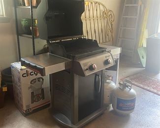 Weber grill w/2 tanks & cover