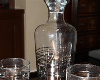 Platinum etched decanter with two rocks glasses