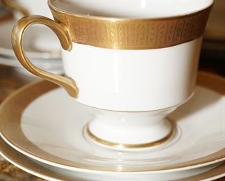 Sango Georgetown dish set-28 pieces