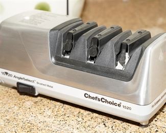 Chef's Choice 1520 knife sharpener