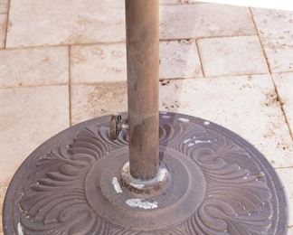 Cast iron umbrella base