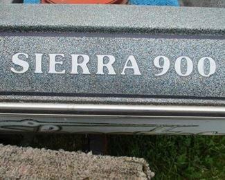 Skeeter Sierra 900 Fishing Boat