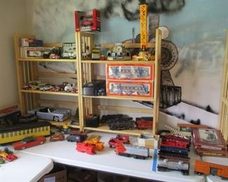 Misc. Train Engine & Train Cars