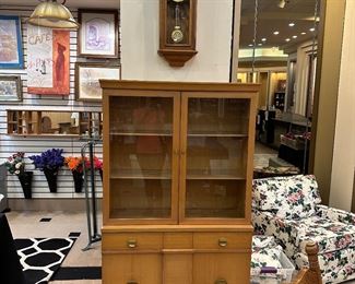 Vintage blond cabinet 