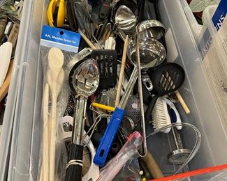 Many many kitchen accessories!